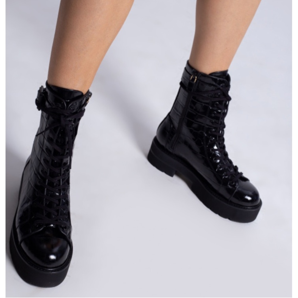 Stuart Weitzman Black Boots NWOT